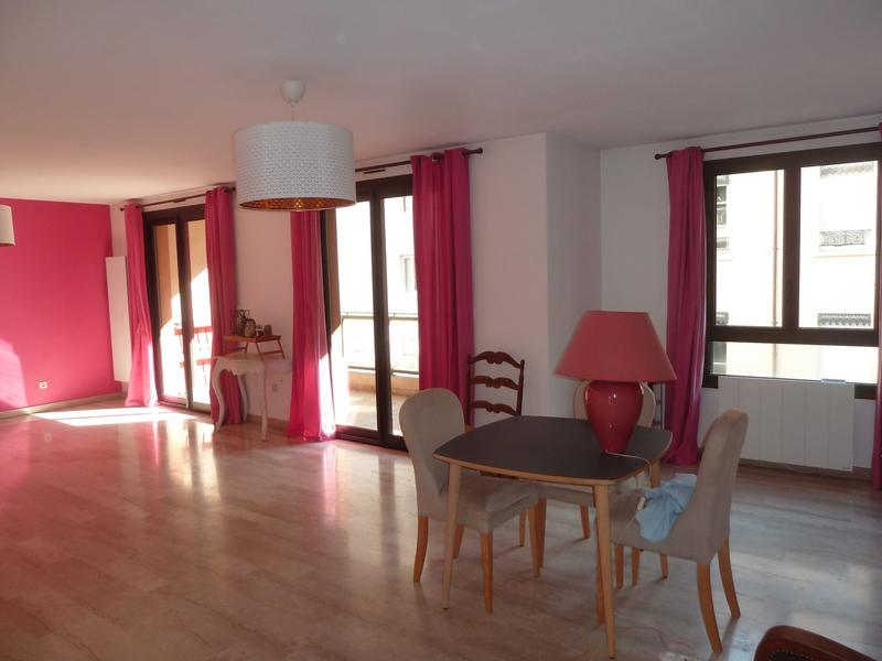Appartement - 135 m² - 6 pièces