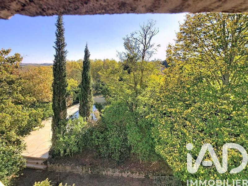 Maison - 465 m² - 12 pièces