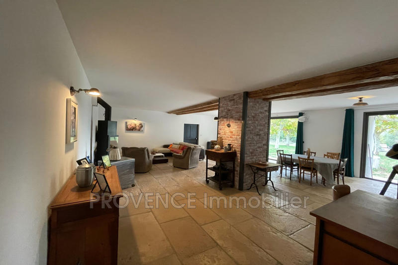Bastide - 790 m² - 24 pièces