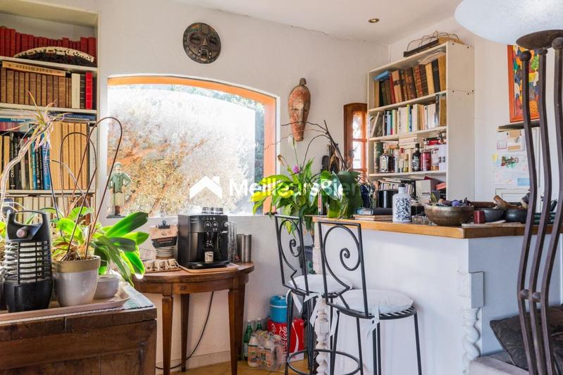 Maison - 225 m² - 12 pièces