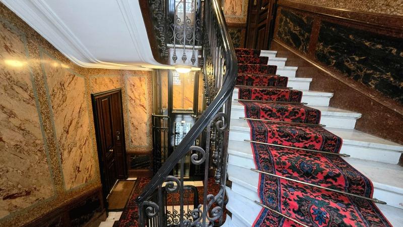 Appartement - 166 m² - 5 pièces