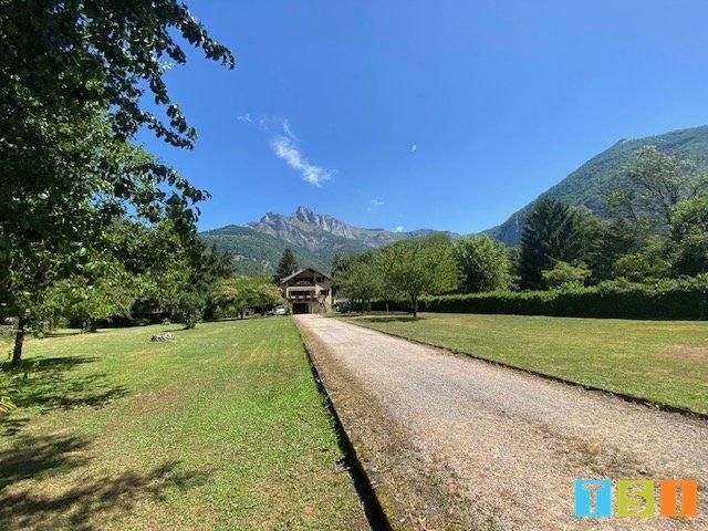 Maison - 108 m² - 6 pièces