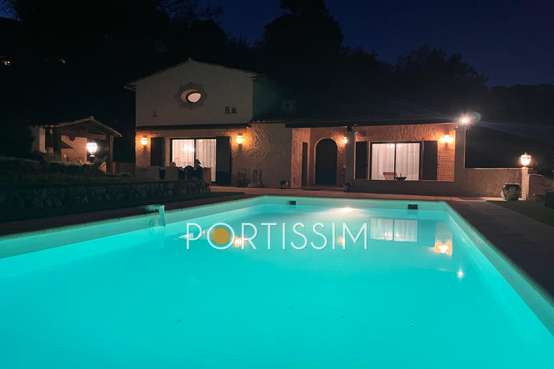 Maison - 149 m² - 6 pièces