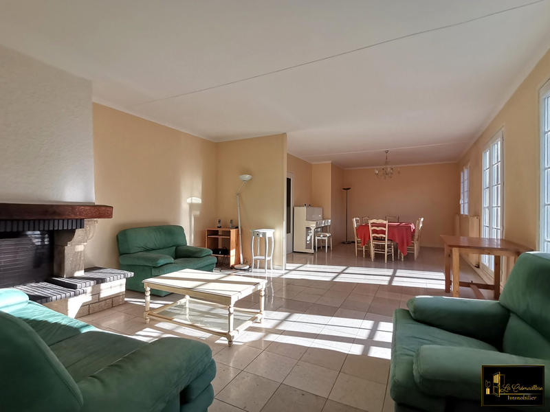 Maison - 192 m² - 9 pièces