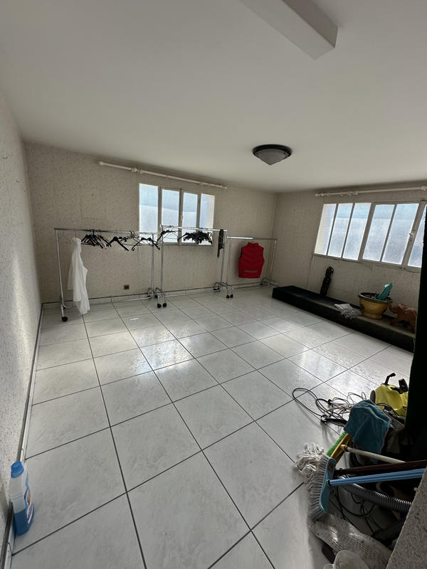 Maison - 280 m² - 10 pièces