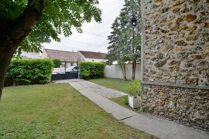 Maison - 115 m² - 6 pièces