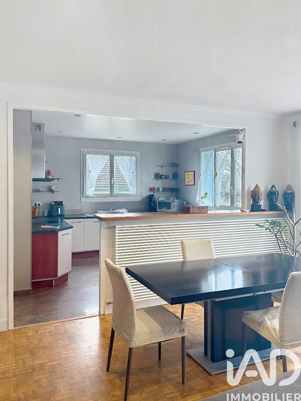 Maison - 161 m² - 8 pièces