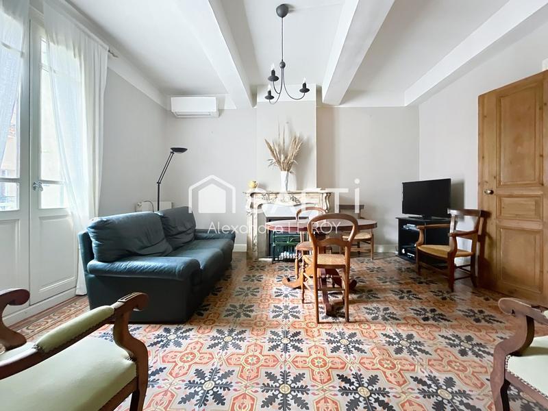 Maison - 200 m² - 10 pièces