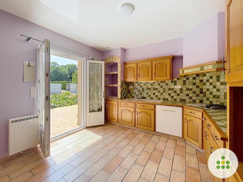 Maison - 208 m² - 9 pièces