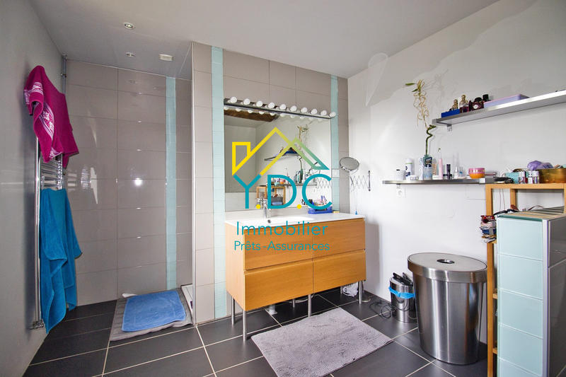 Maison - 183 m² - 7 pièces