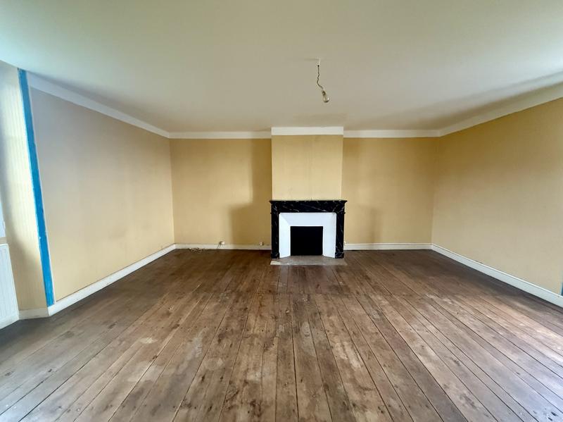 Maison - 217 m² - 6 pièces