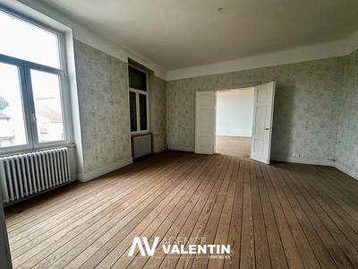 Appartement - 684 m² - 6 pièces