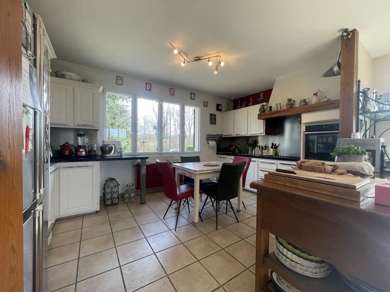 Pavillon - 211 m² - 9 pièces