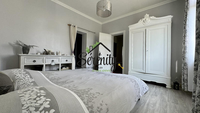 Maison - 225 m² - 7 pièces