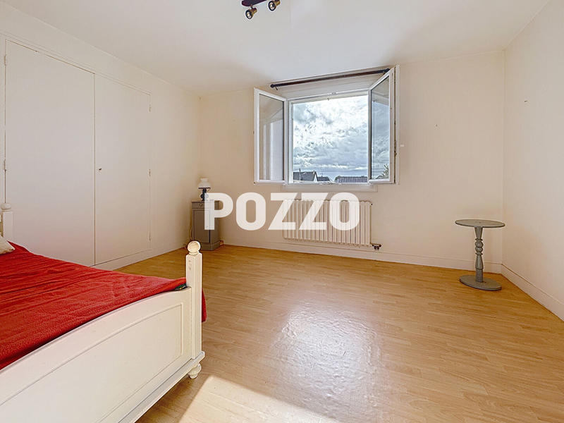 Maison - 137 m² - 5 pièces