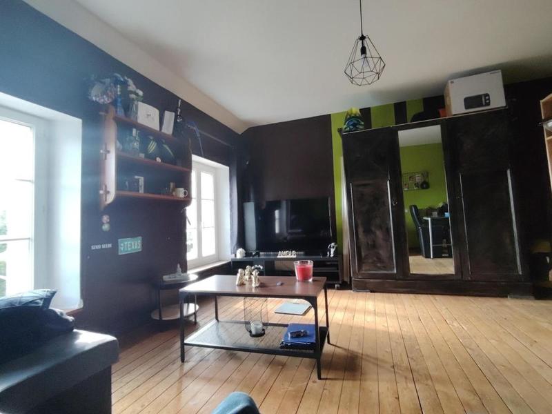 Maison - 225 m² - 10 pièces