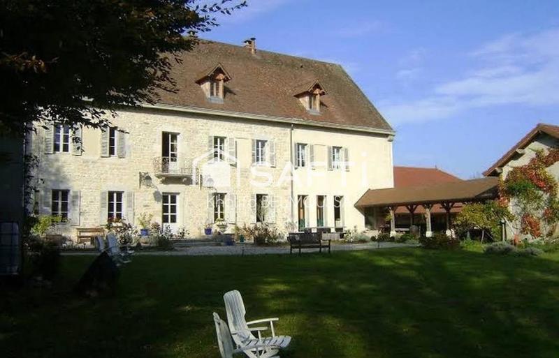Château - 675 m² - 18 pièces