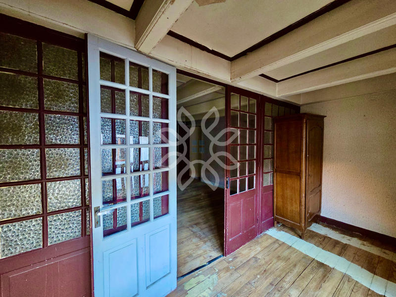 Immeuble - 305 m² - 20 pièces