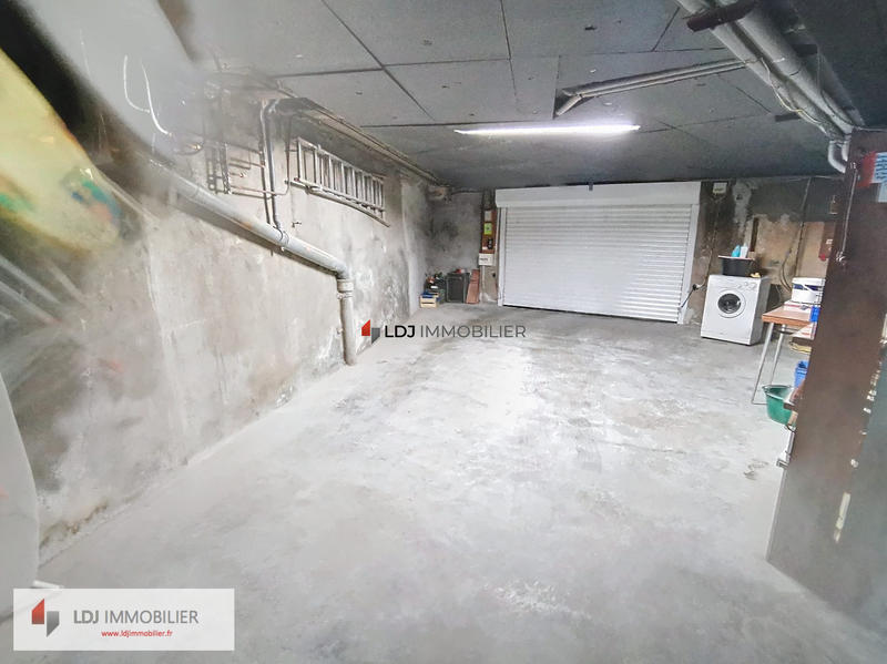 Villa - 100 m² - 5 pièces