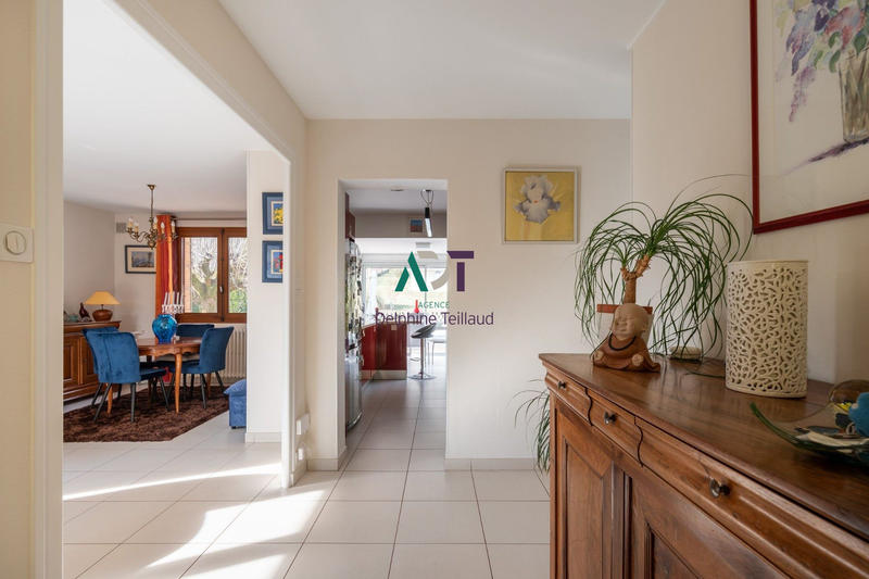 Maison - 92 m² - 5 pièces