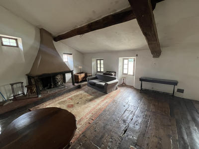 Maison - 254 m² - 9 pièces