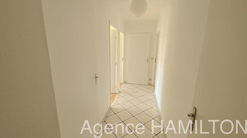Appartement - 79 m² - 4 pièces