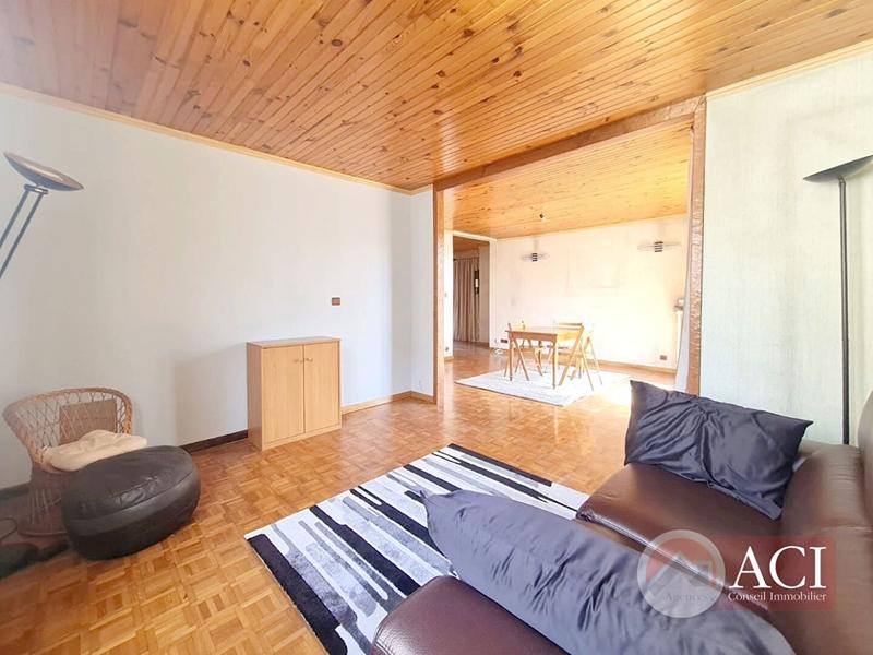 Appartement - 77 m² - 4 pièces