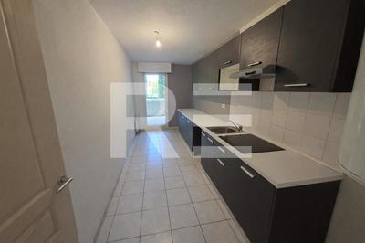 Appartement - 76 m² - 3 pièces