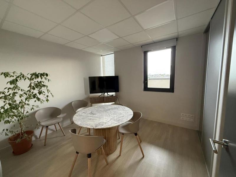 Local d'activité / Entrepôt - 439 m²