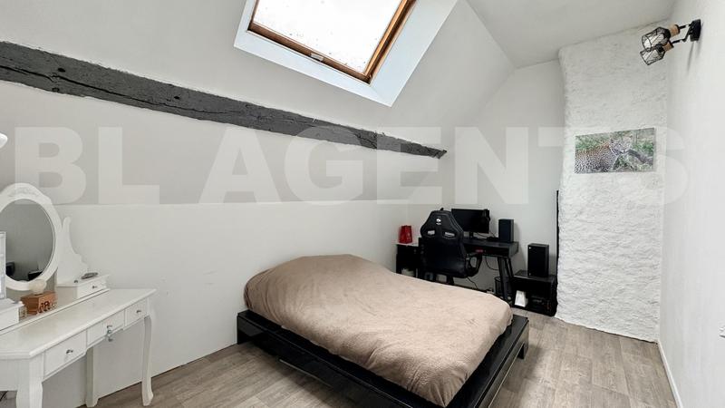 Maison - 102 m² - 4 pièces