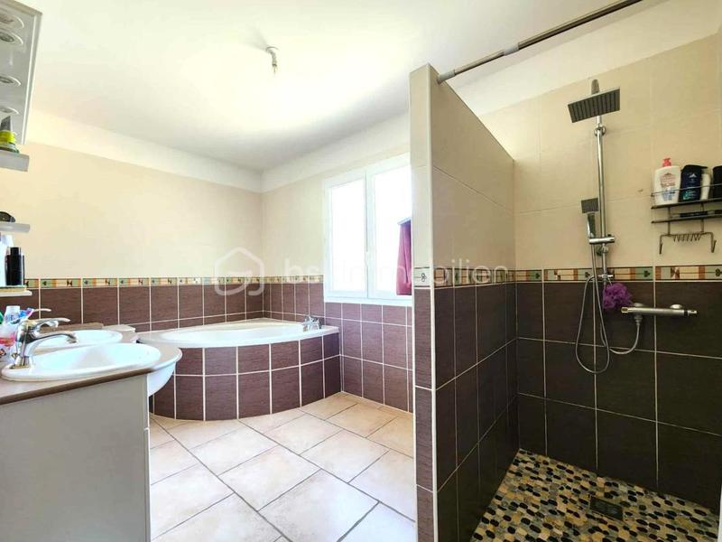 Villa - 183 m² - 5 pièces