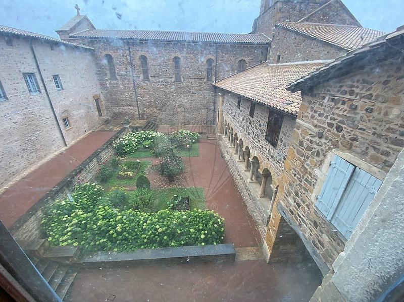 Maison - 270 m² - 4 pièces