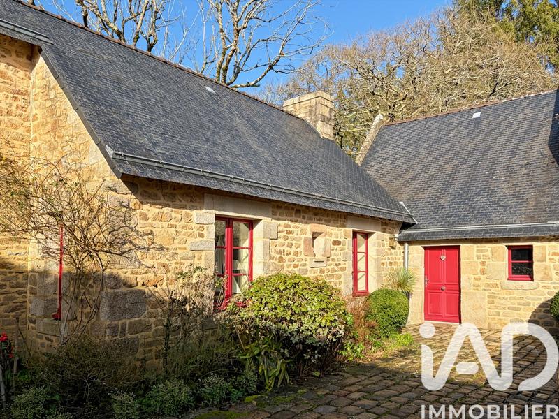 Maison - 320 m² - 12 pièces