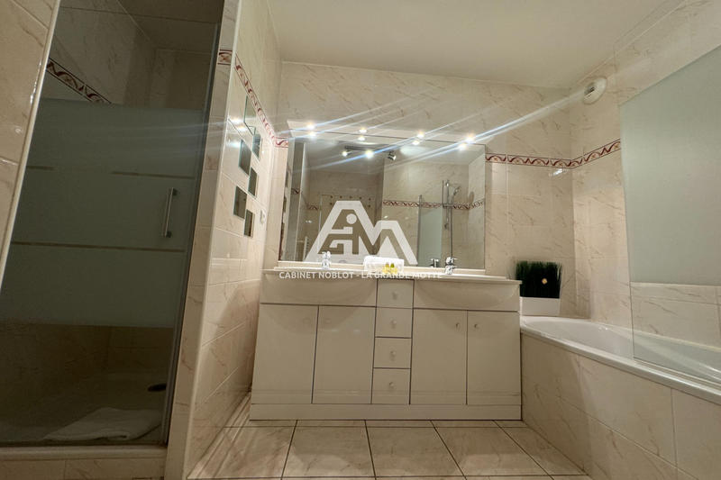 Appartement - 76 m² - 3 pièces