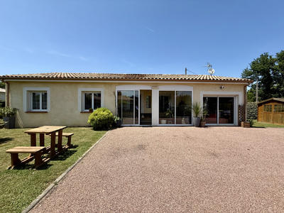 Maison - 97 m² - 5 pièces