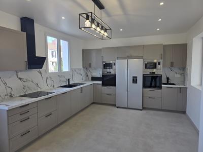 Maison contemporaine - 200 m² - 7 pièces