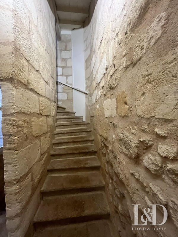 Maison ancienne - 140 m² - 6 pièces