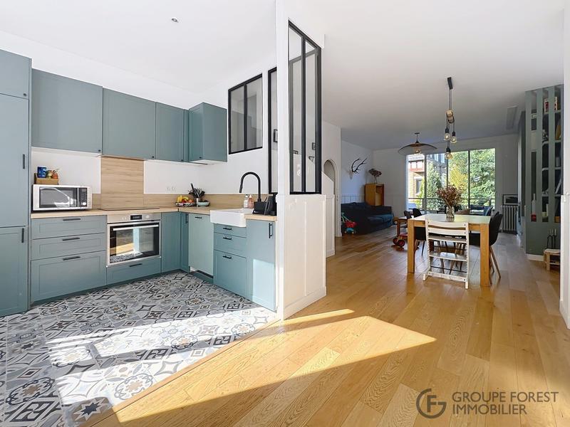 Maison - 141 m² - 6 pièces