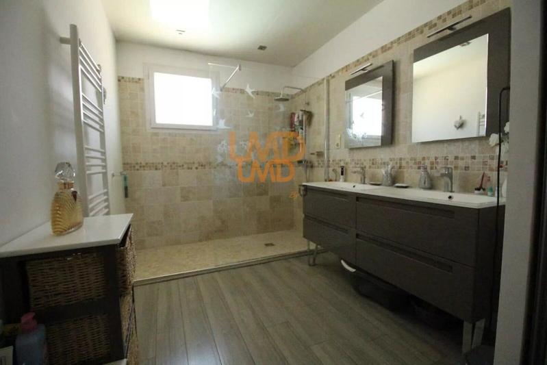 Maison - 160 m² - 3 pièces