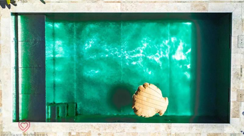 Maison - 233 m² - 5 pièces