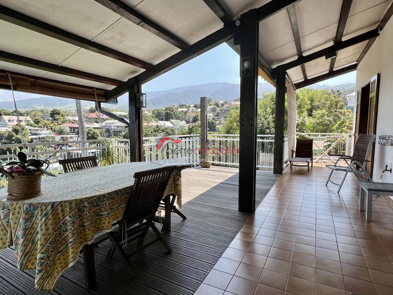 Maison - 130 m² - 5 pièces