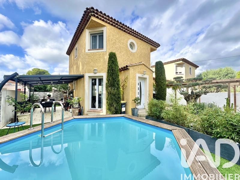 Maison de ville - 90 m² - 5 pièces