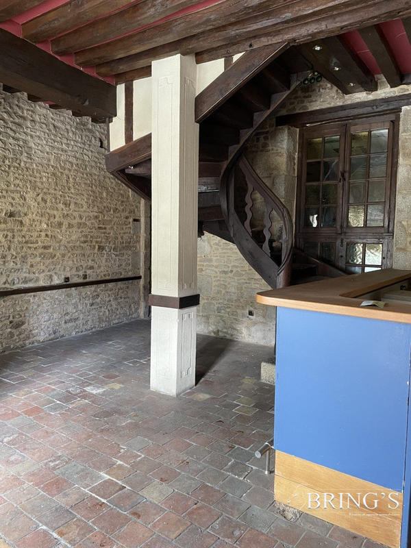 Immeuble - 160 m² - 2 pièces