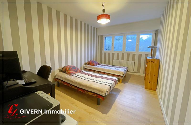 Maison - 197 m² - 7 pièces