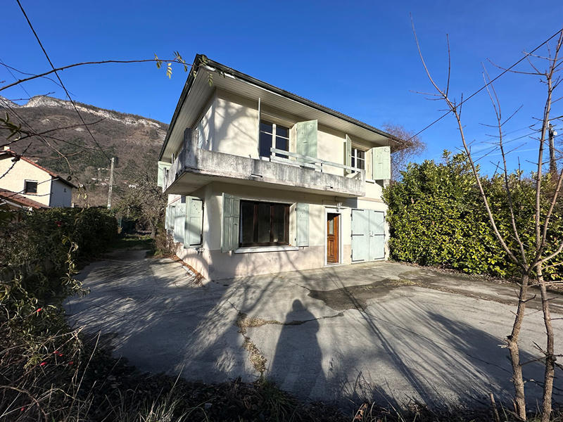 Maison - 160 m² - 6 pièces