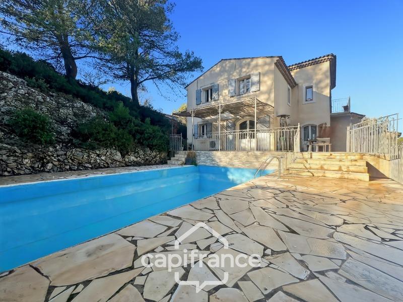Villa - 290 m² - 8 pièces