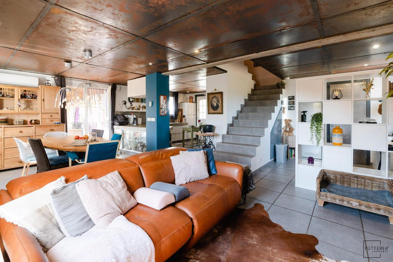 Maison - 355 m² - 12 pièces