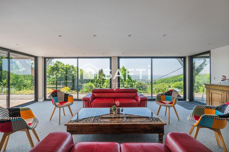 Maison - 277 m² - 7 pièces