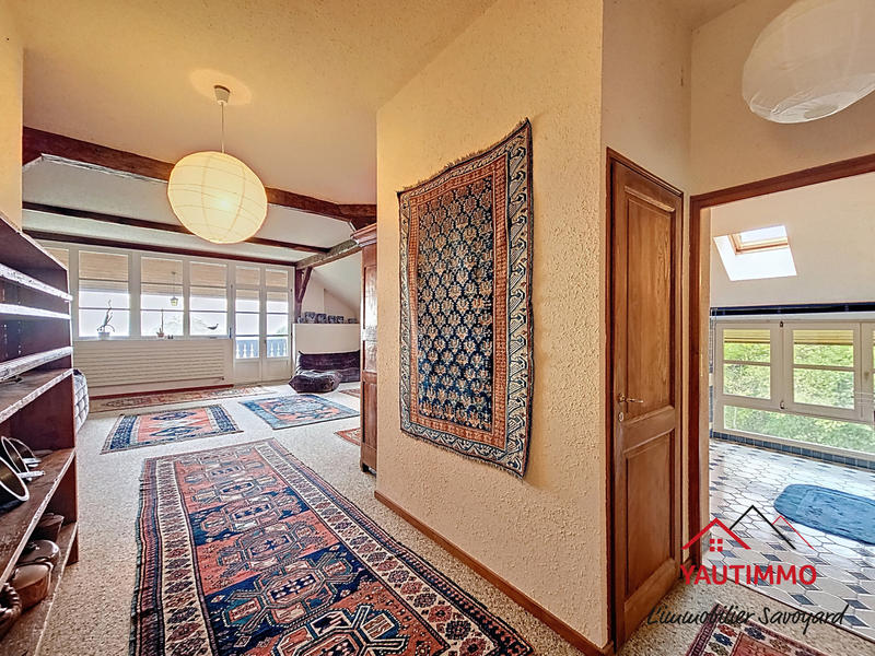 Maison - 200 m² - 6 pièces