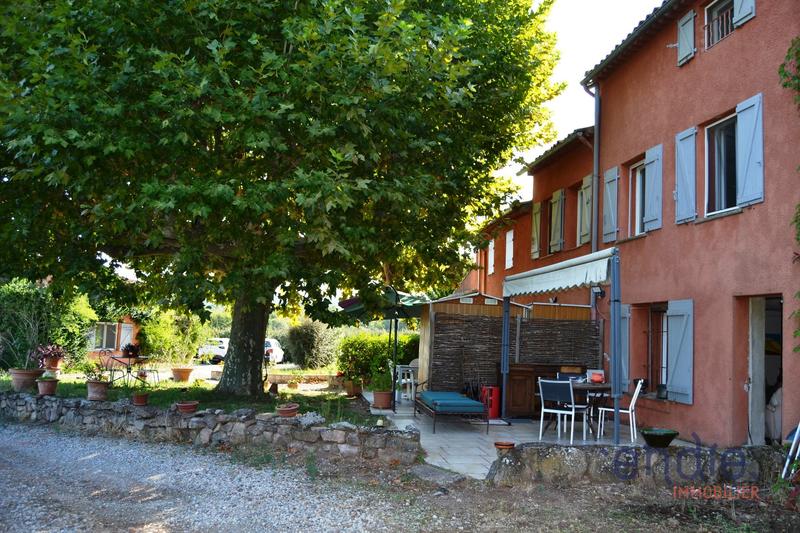 Maison - 350 m² - 14 pièces